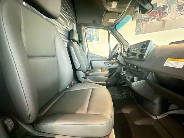 New 2025 Arctic White Mercedes-Benz Cargo 144 WB image 24