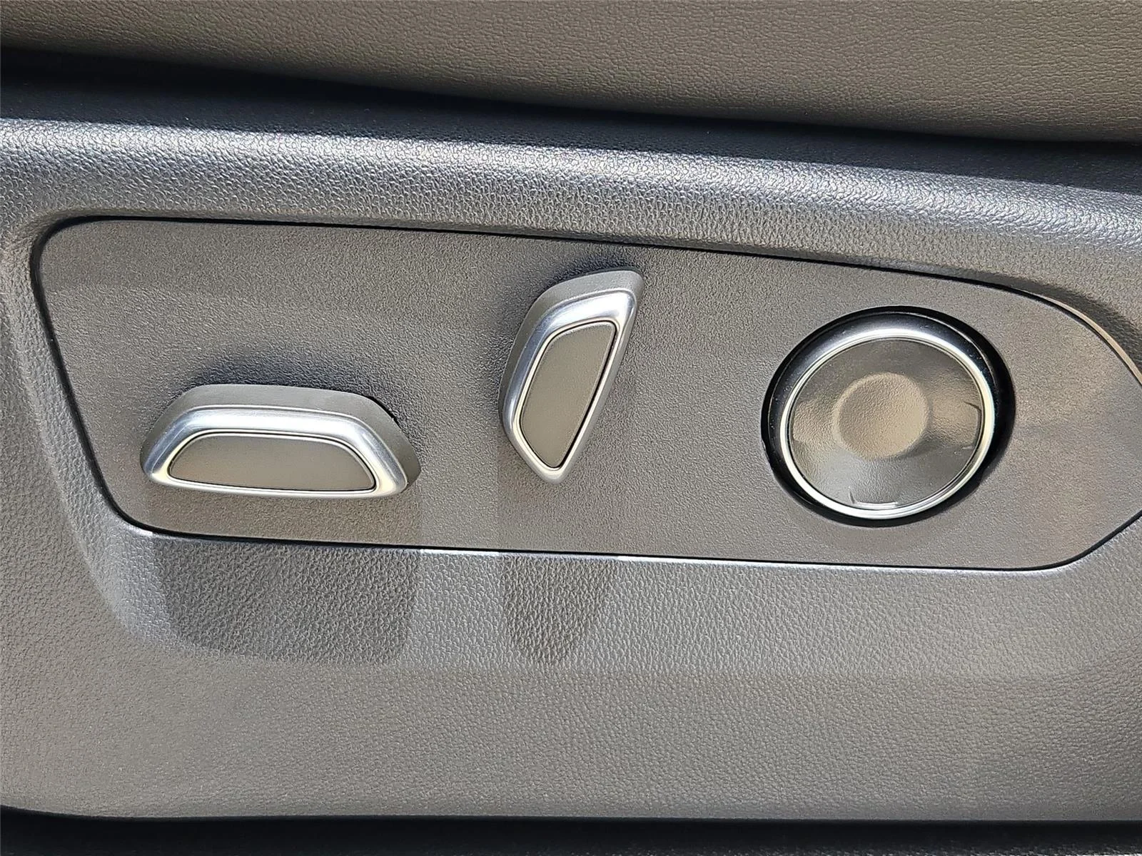 2026 Cadillac Escalade ESV Sport - Photo 27