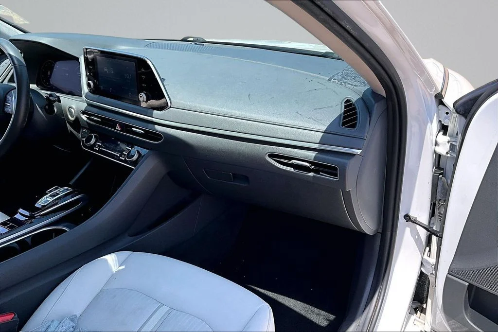 Used 2022 Gray Hyundai SEL image 14