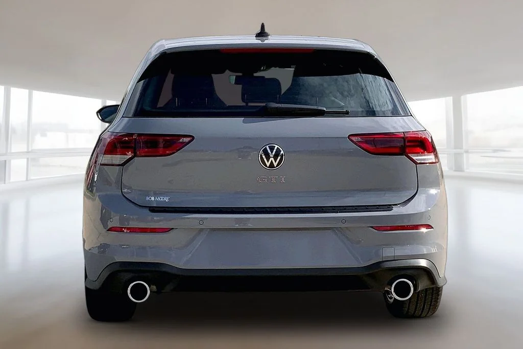 New 2026 Moonstone Gray Volkswagen SE image 4
