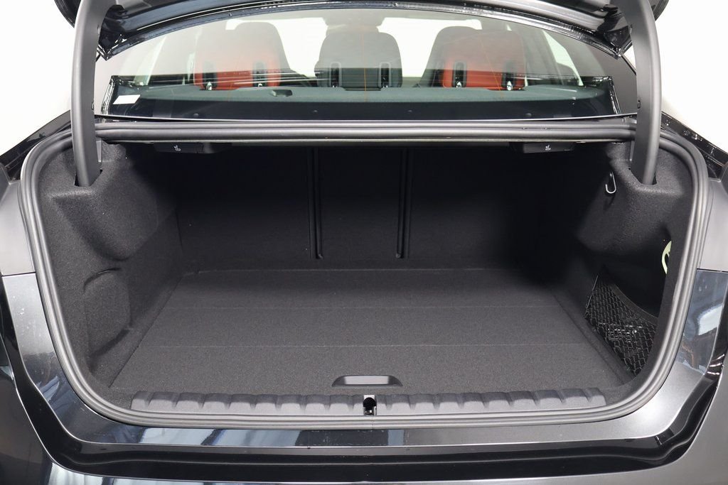 2026 BMW 2 Series M235 - Photo 8