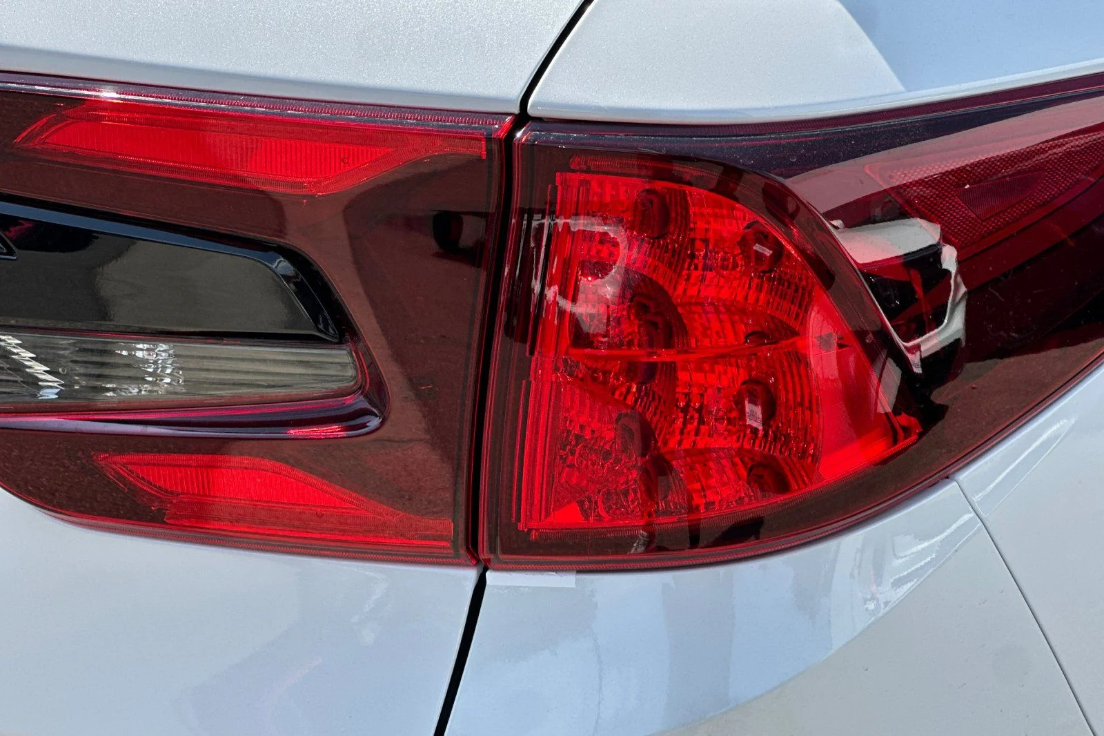 New 2026 Solar Silver Metallic Honda EX-L image 32