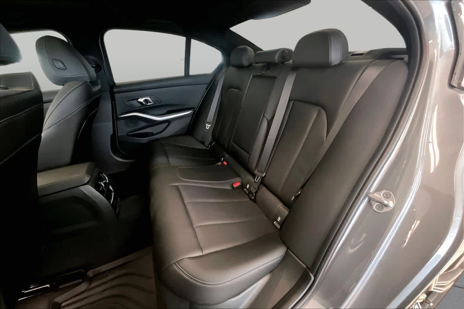 Used 2024 Skyscraper Grey Metallic BMW 330i image 17