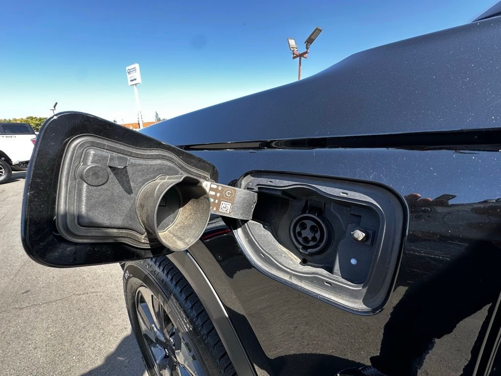 Used 2022 Black Jeep 4xe image 2