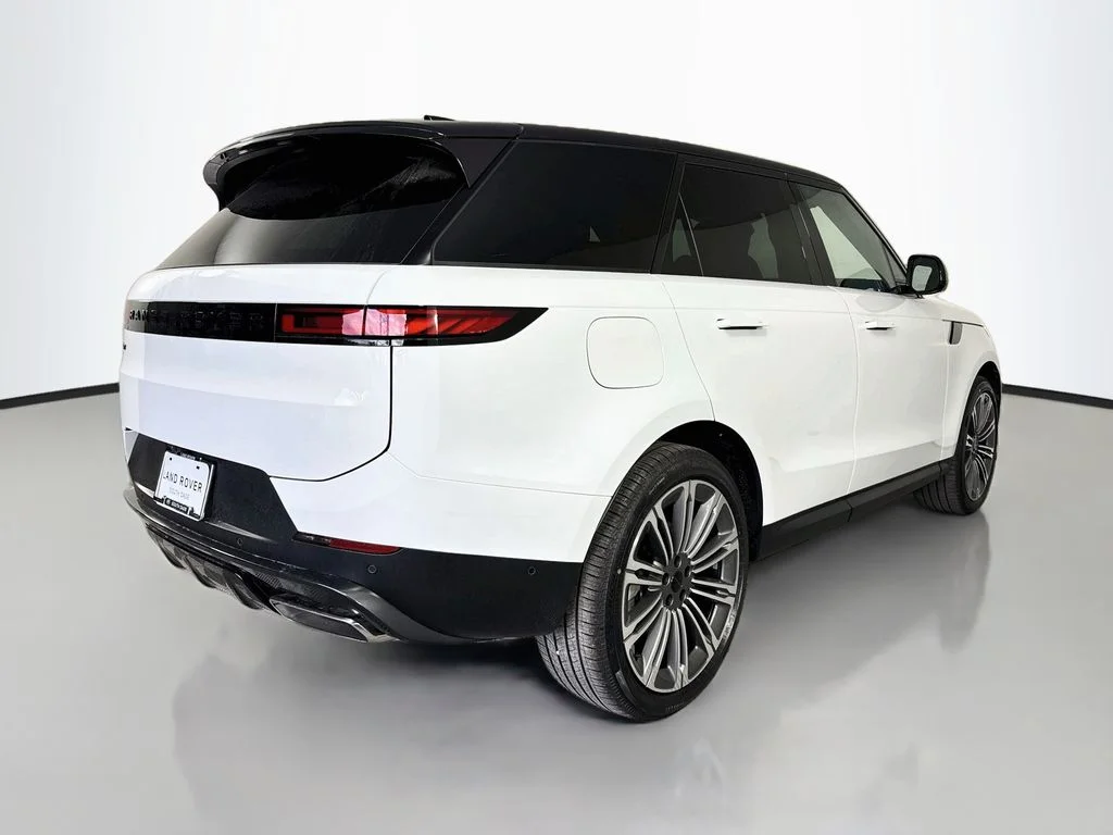 Used 2026 White Land Rover SE image 5