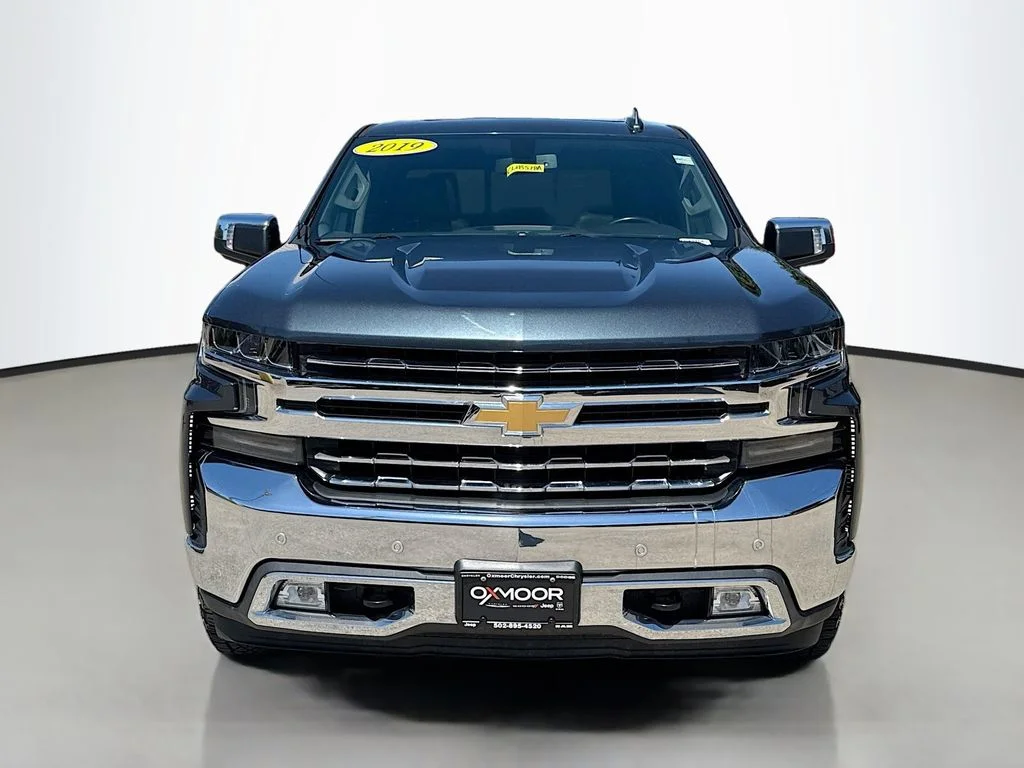 Used 2019 Shadow Gray Metallic Chevrolet LTZ image 2