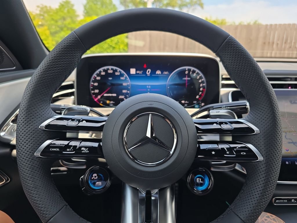 New 2026 MANUFAKTUR Moonlight White Magno Mercedes-Benz E 53 AMG® image 20