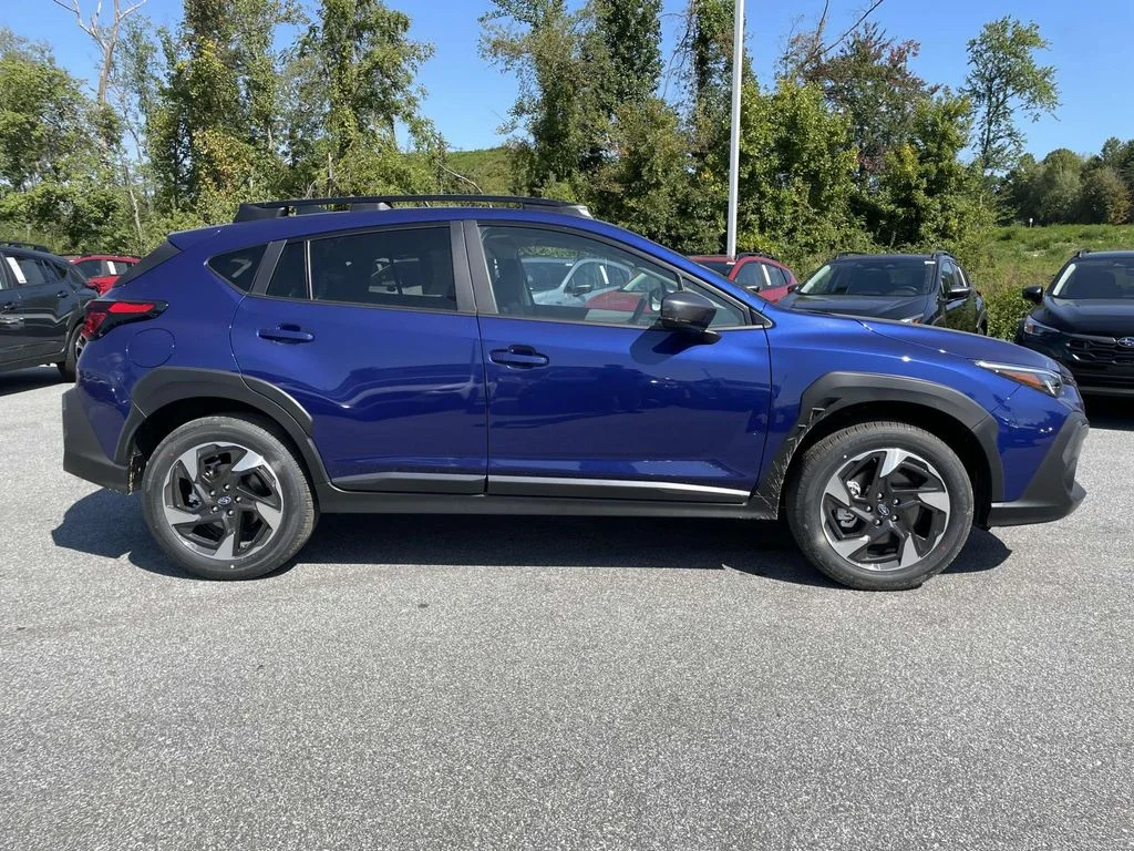 Used 2025 Sapphire Blue Pearl Subaru Limited image 29