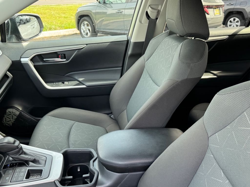Used 2025 Silver Toyota XLE image 10