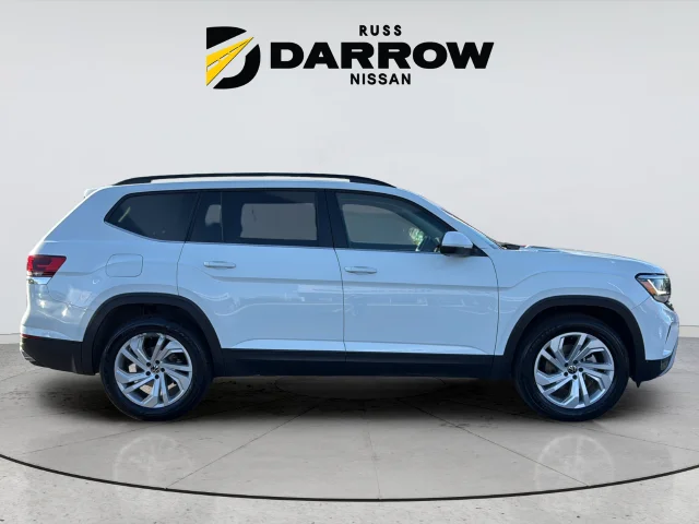 Used 2023 White Volkswagen 3.6L V6 SE w/Technology image 6
