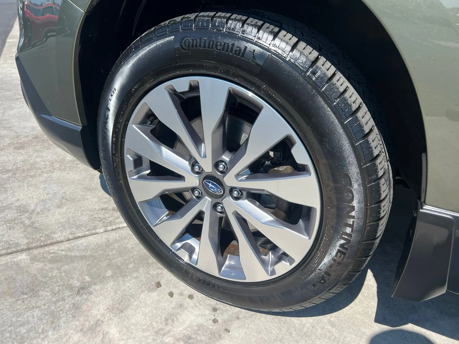 Used 2017 Green Metallic Subaru 3.6R image 9