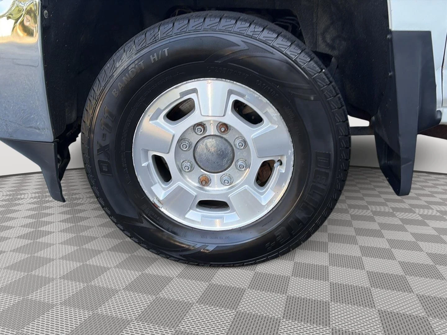 Used 2016 Summit White Chevrolet LT image 12