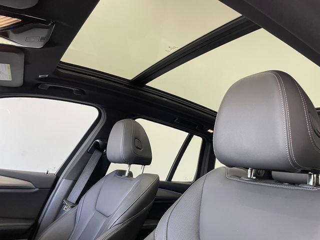 Used 2023 Carbon Black Metallic BMW sDrive30i image 5