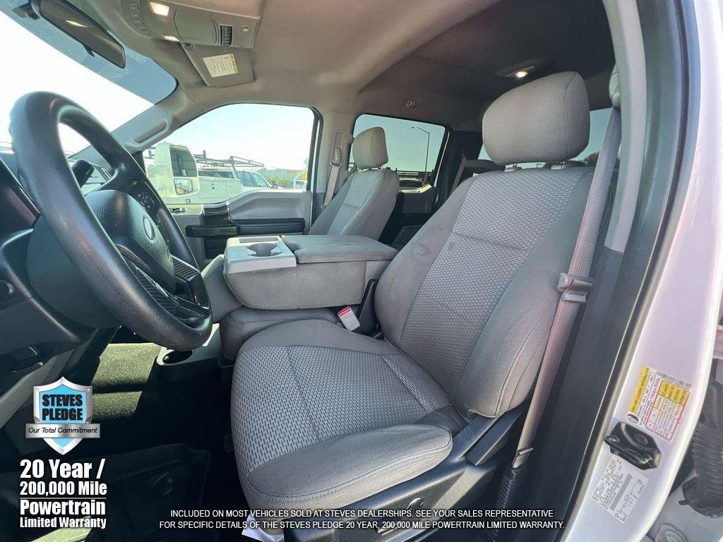 Used 2017 White Ford XLT image 22