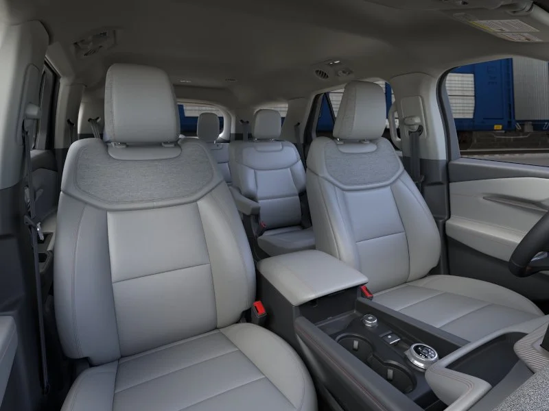 New 2026 Space White Metallic Ford Active image 10