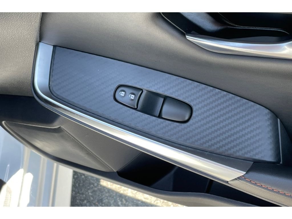 Used 2022 Aspen White TriCoat Pearl Nissan SR image 19