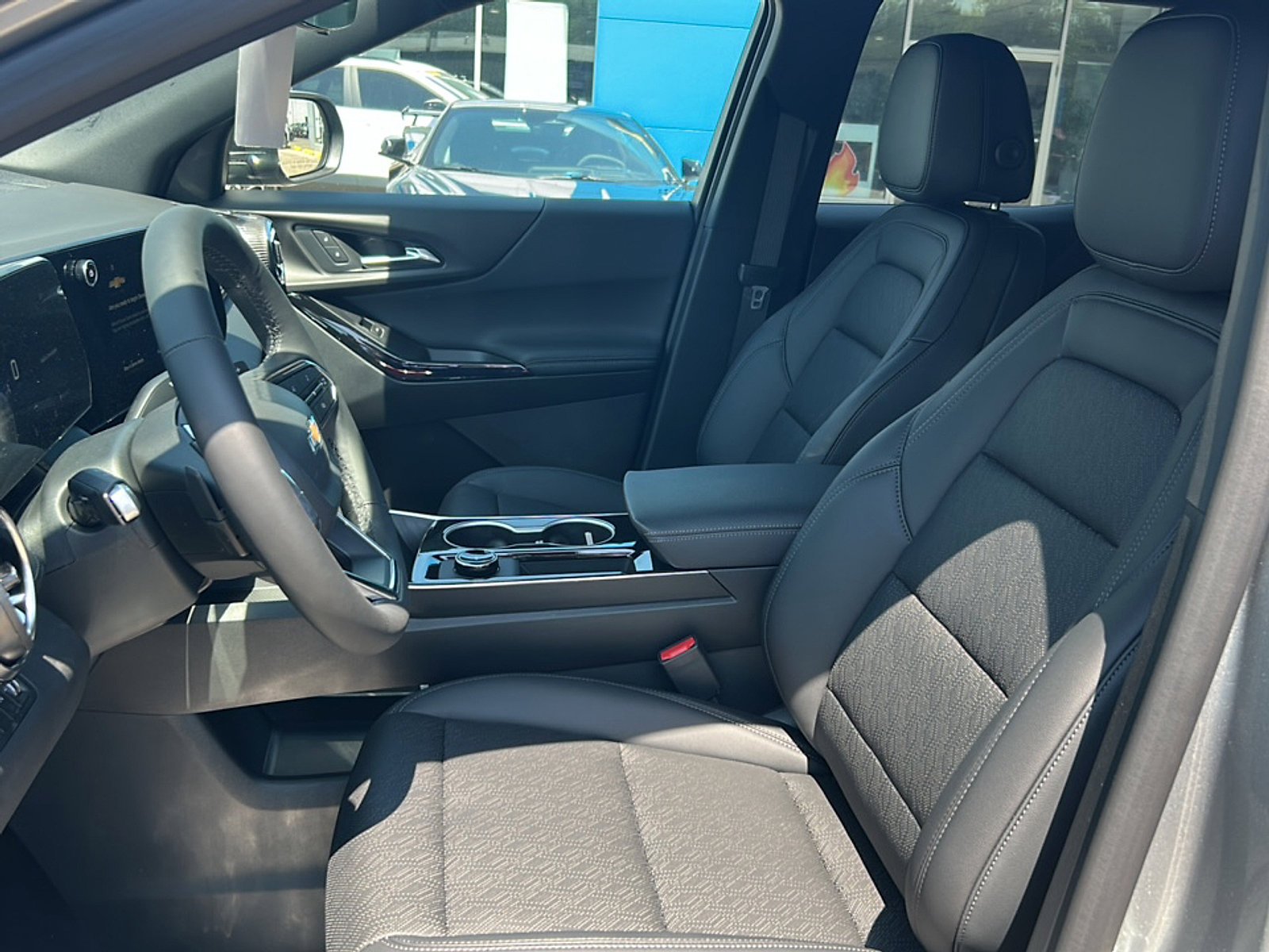 2026 Chevrolet Equinox LT - Photo 12