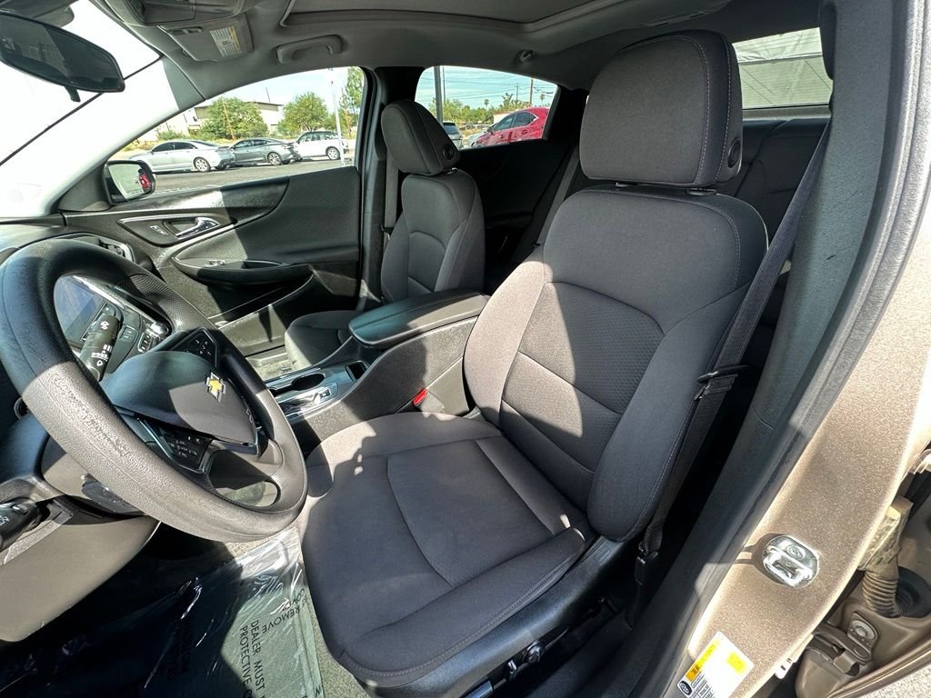 Used 2024 Gray Chevrolet LT image 3