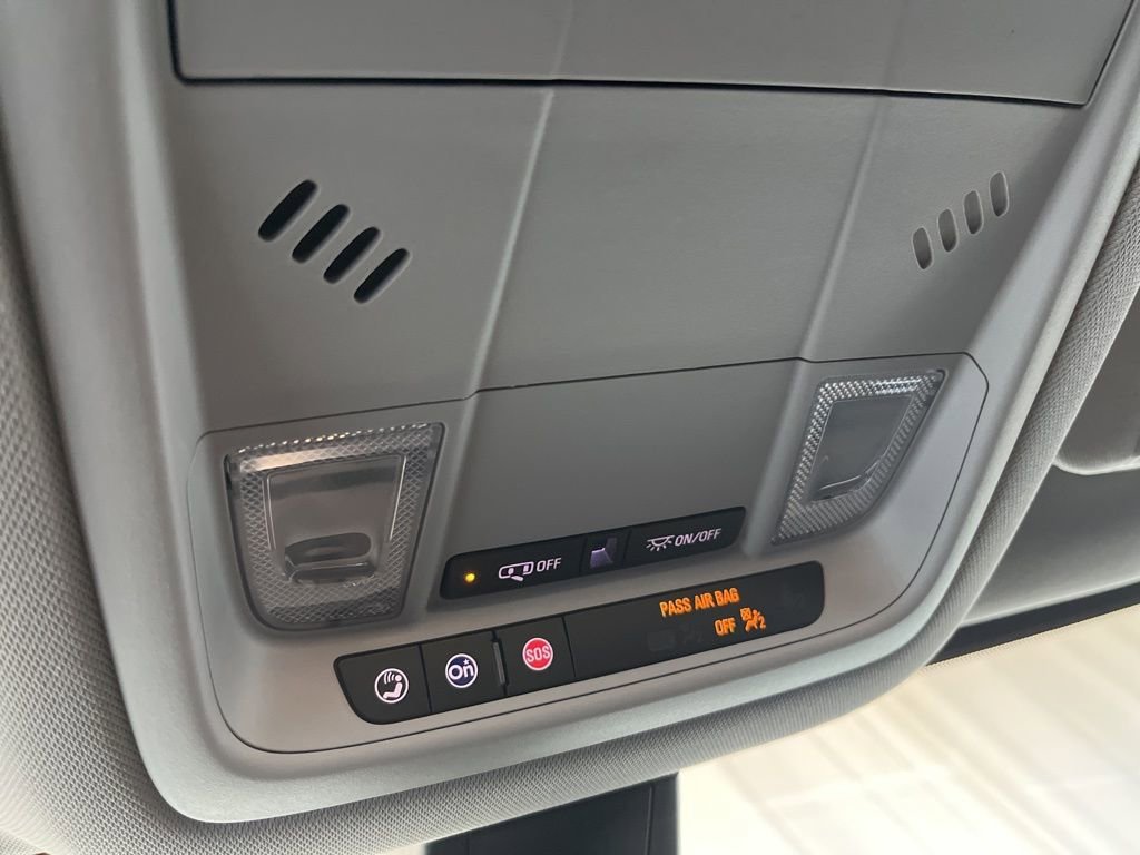 2023 GMC Acadia SLE - Photo 16
