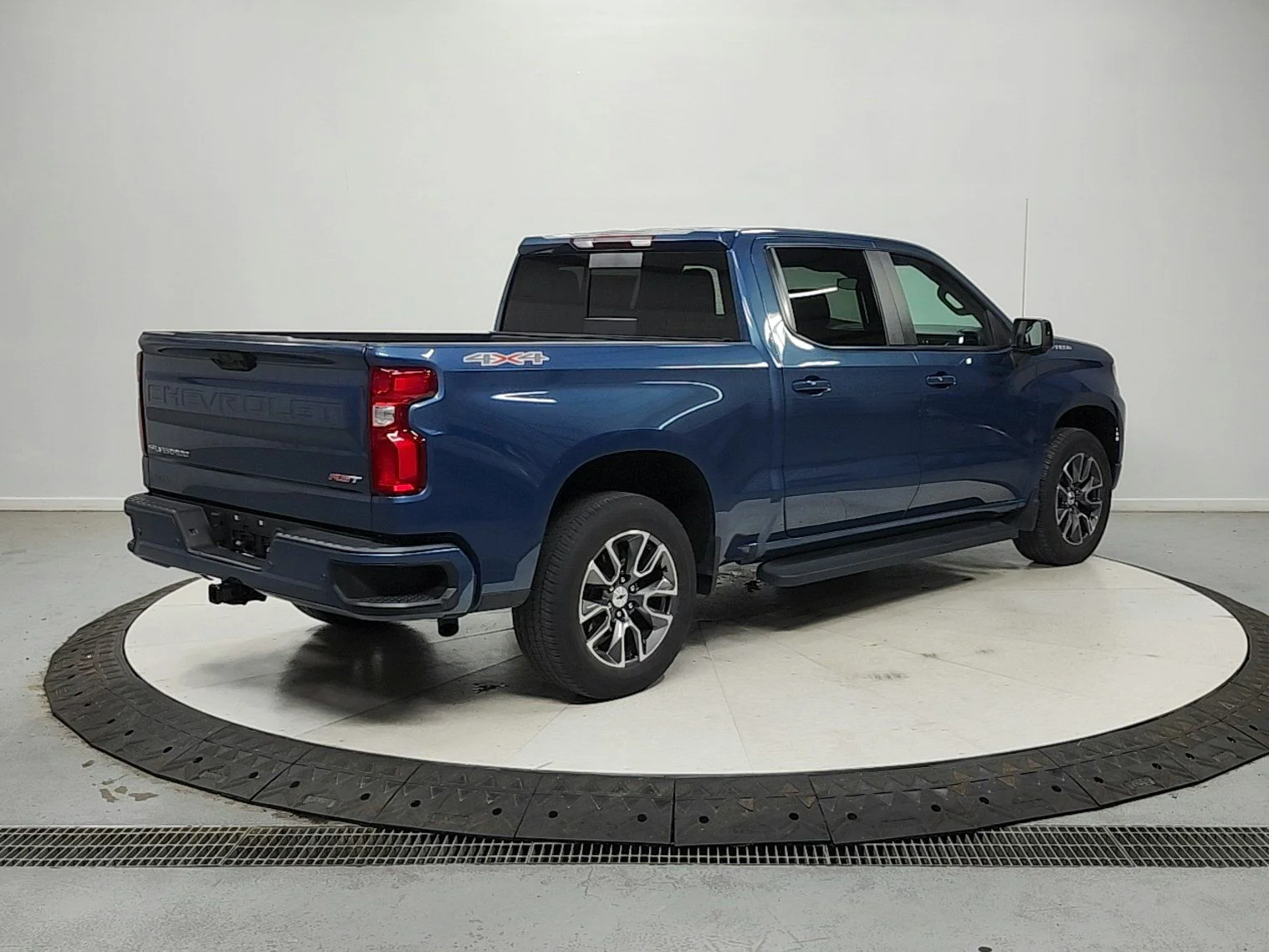 Used 2024 Blue Chevrolet RST image 8