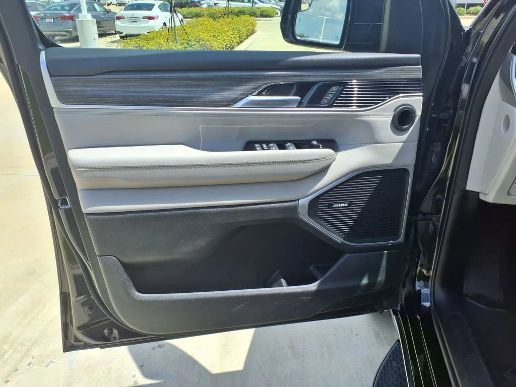 Used 2024 Black Jeep Series II image 18