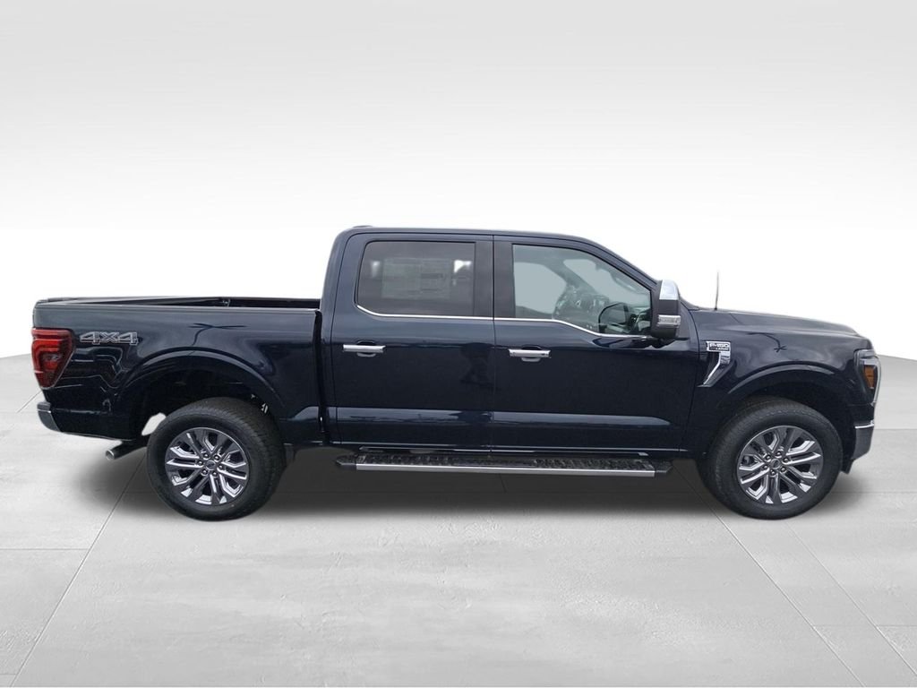 Used 2025 Blue Ford Lariat image 9