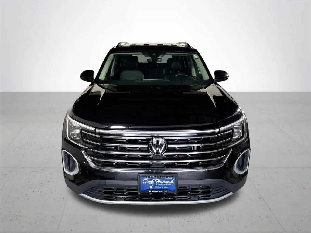 Certified Used 2025 Black Volkswagen 2.0T SE image 5