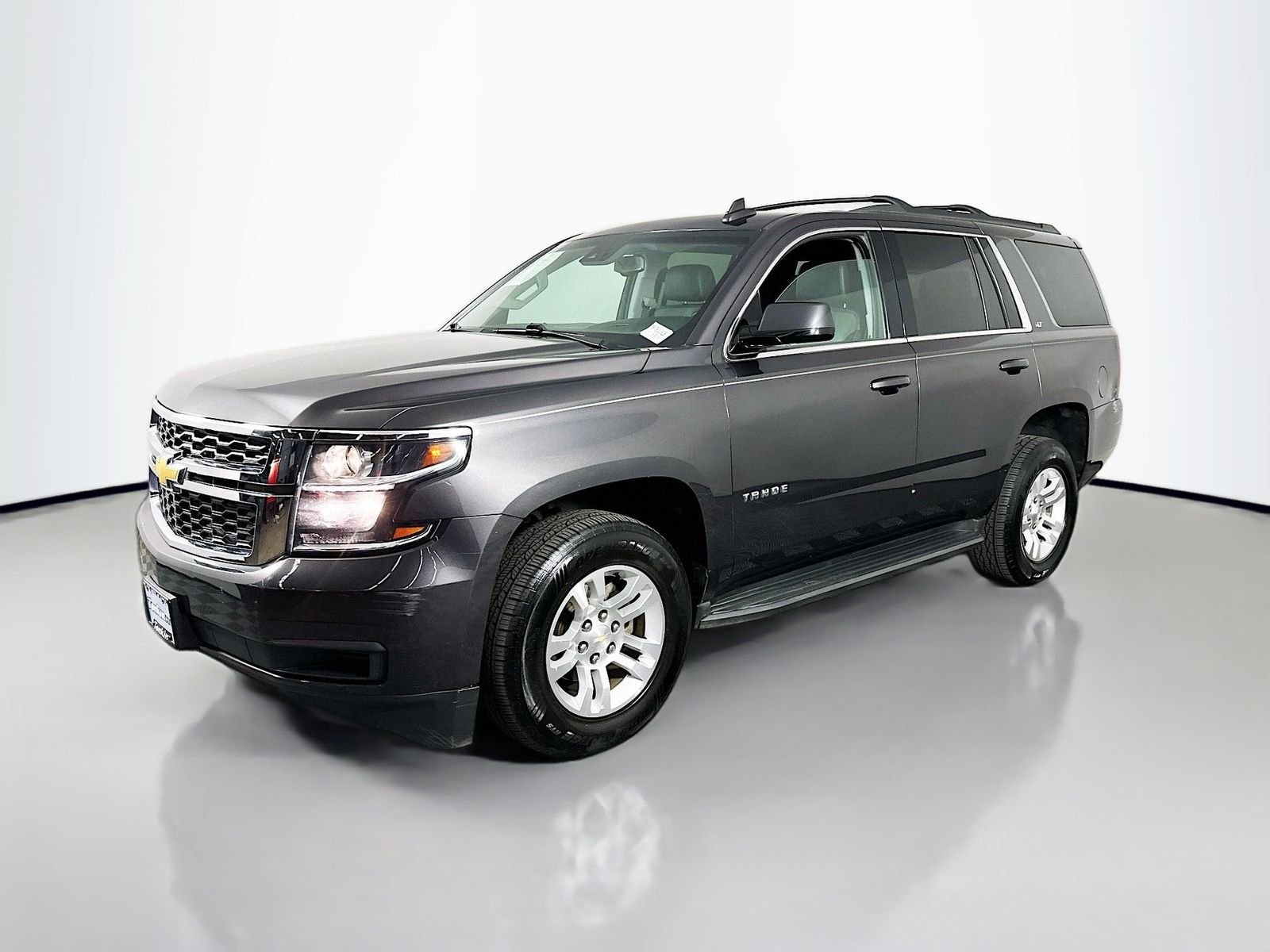 Used 2017 Tungsten Metallic Chevrolet LT image 3