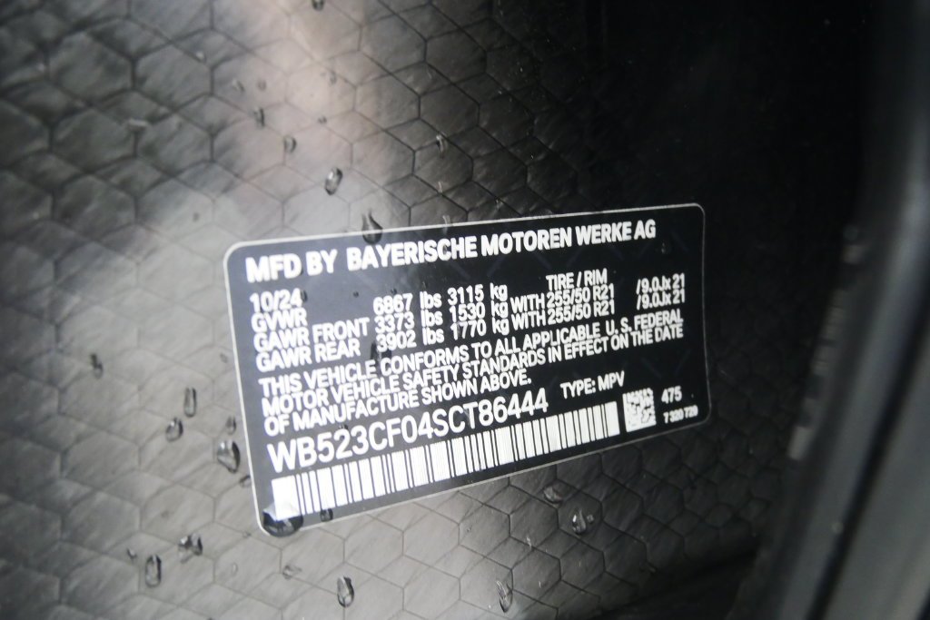 Certified Used 2025 Black Sapphire Metallic BMW xDrive50 image 26