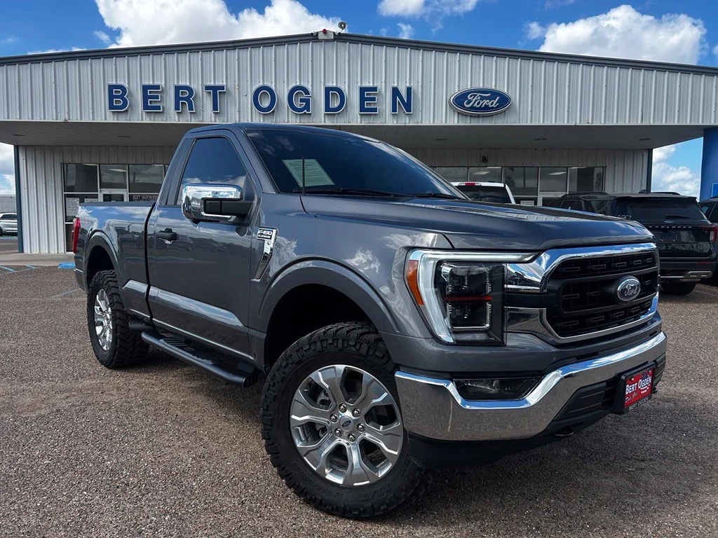 Used 2023 Gray Ford XLT image 1