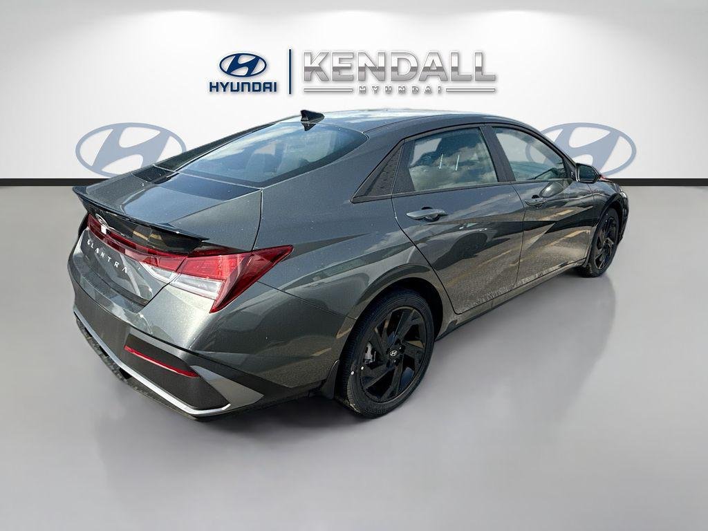 New 2026 Amazon Gray Hyundai SEL Sport image 6