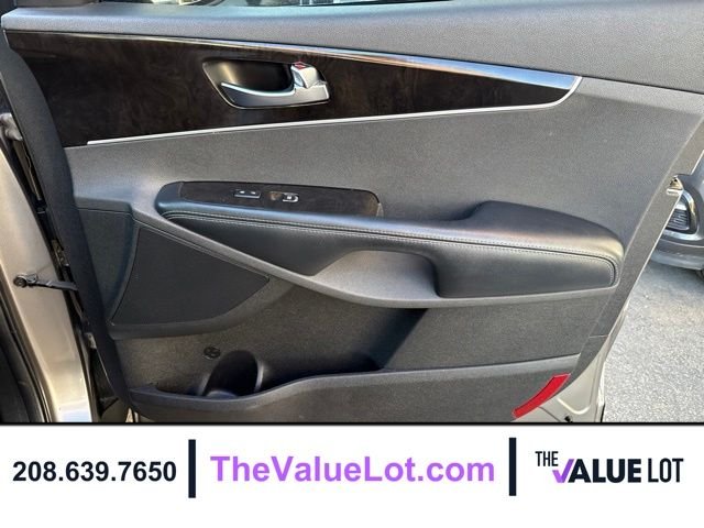 Used 2018 Silver Kia EX image 12
