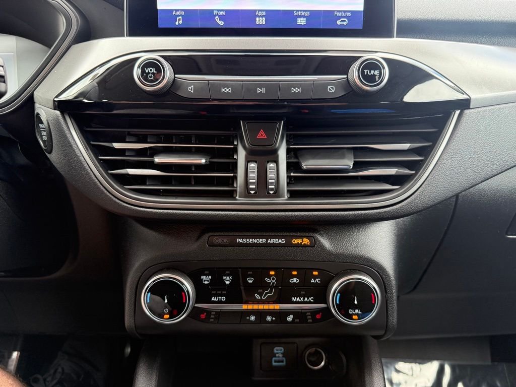 Used 2023 Oxford White Ford Active image 28