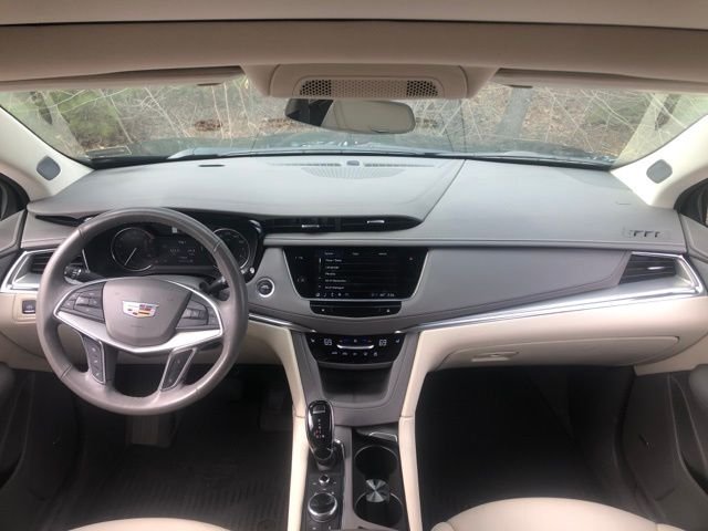 Used 2022 Blue Cadillac Premium Luxury image 22