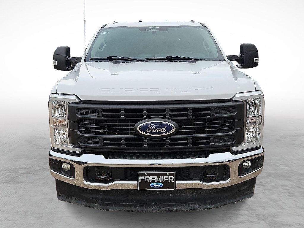 Used 2023 Oxford White Ford XL image 3