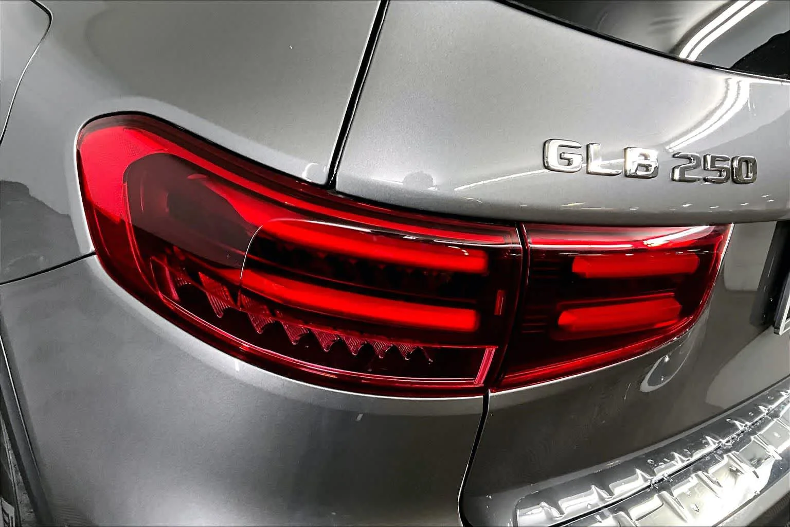 New 2026 Mountain Grey Metallic Mercedes-Benz GLB 250 image 6