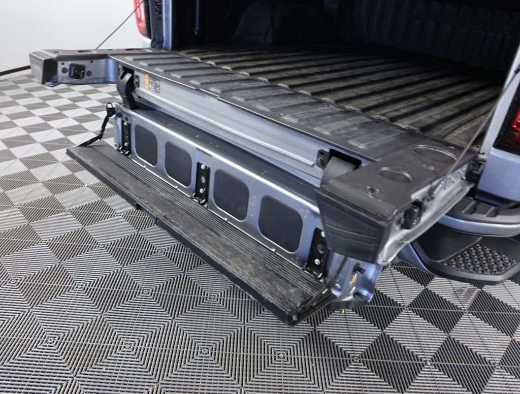 Used 2024 Sterling Metallic GMC Denali image 6