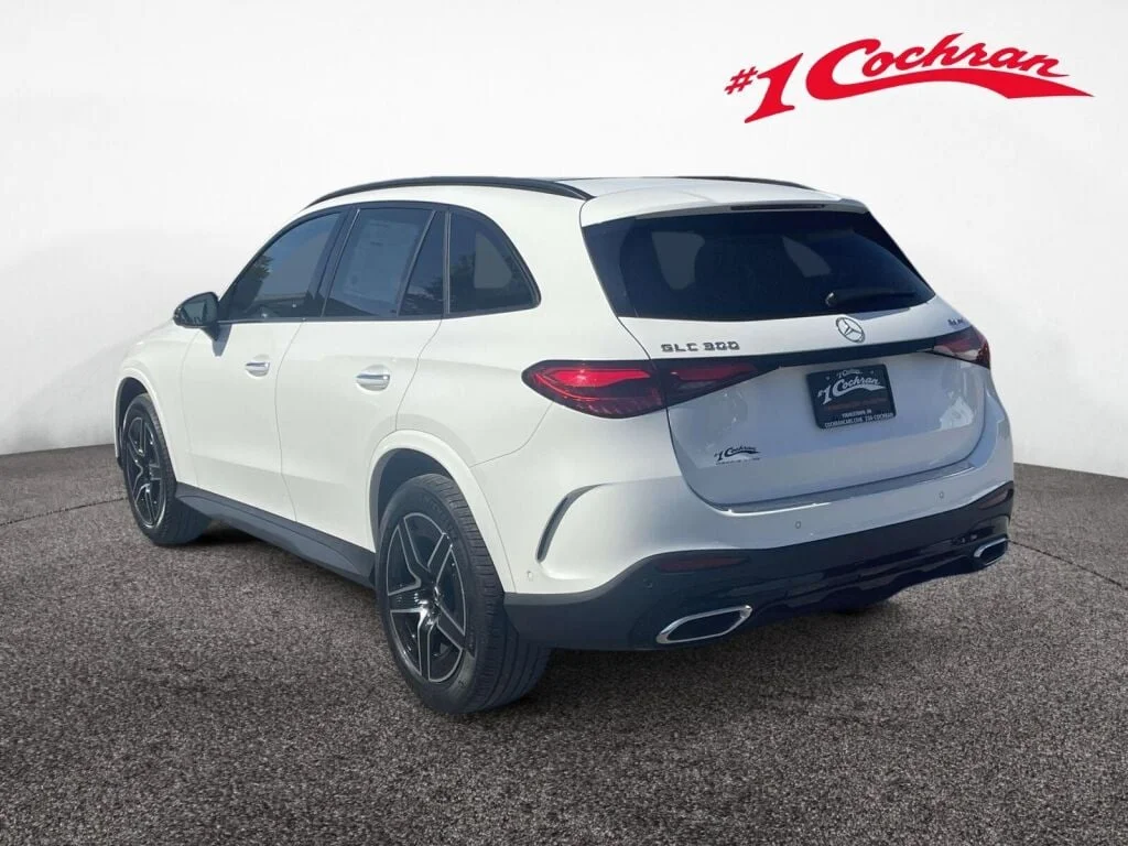 Certified Used 2024 Polar White Mercedes-Benz GLC 300 image 10