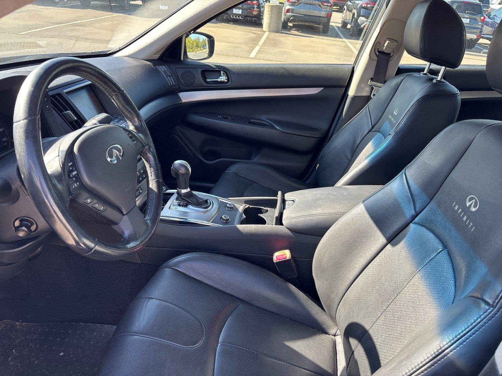 Used 2013 Moonlight White INFINITI Journey image 14