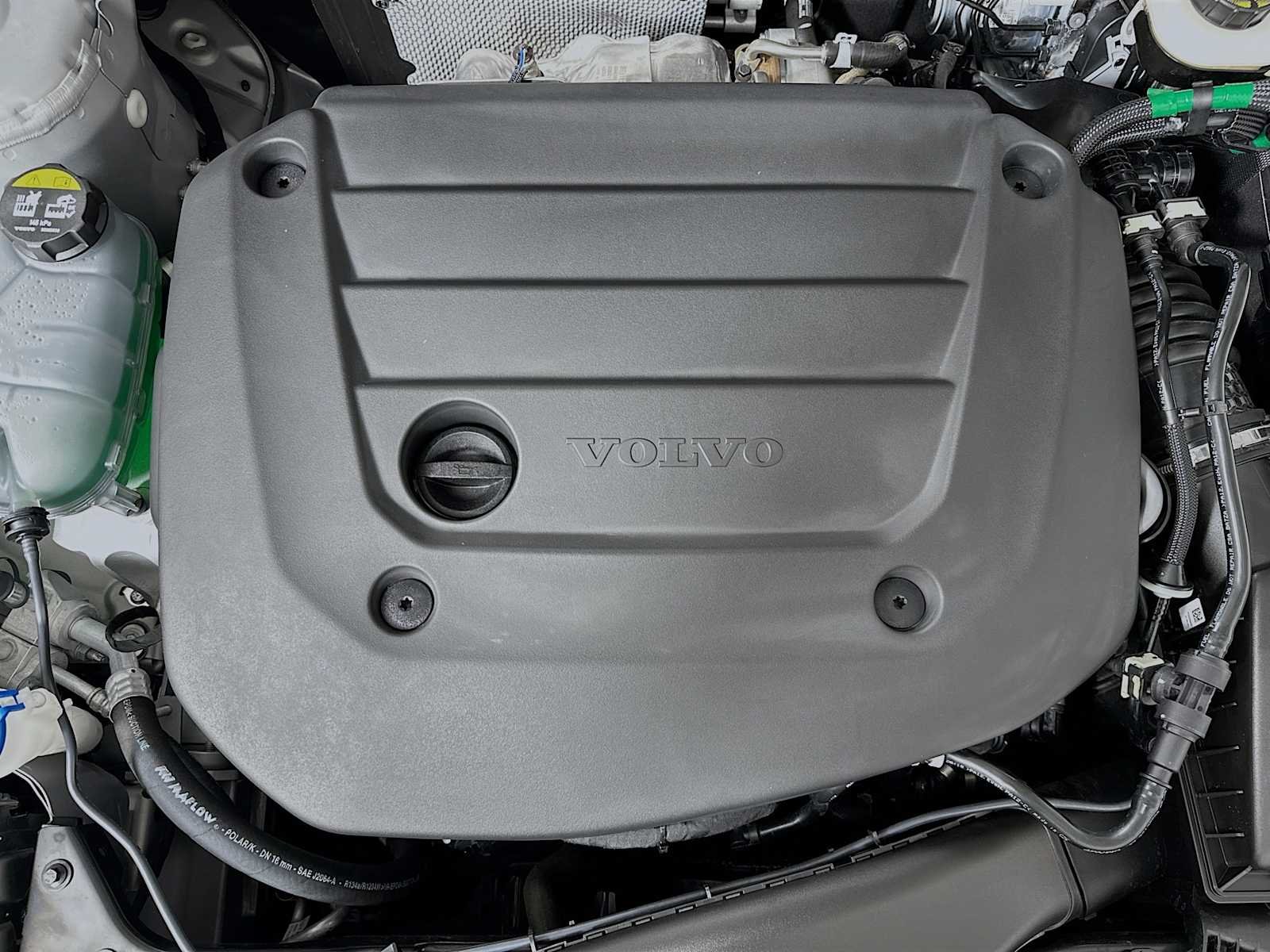 2025 Volvo XC40 Plus - Photo 29