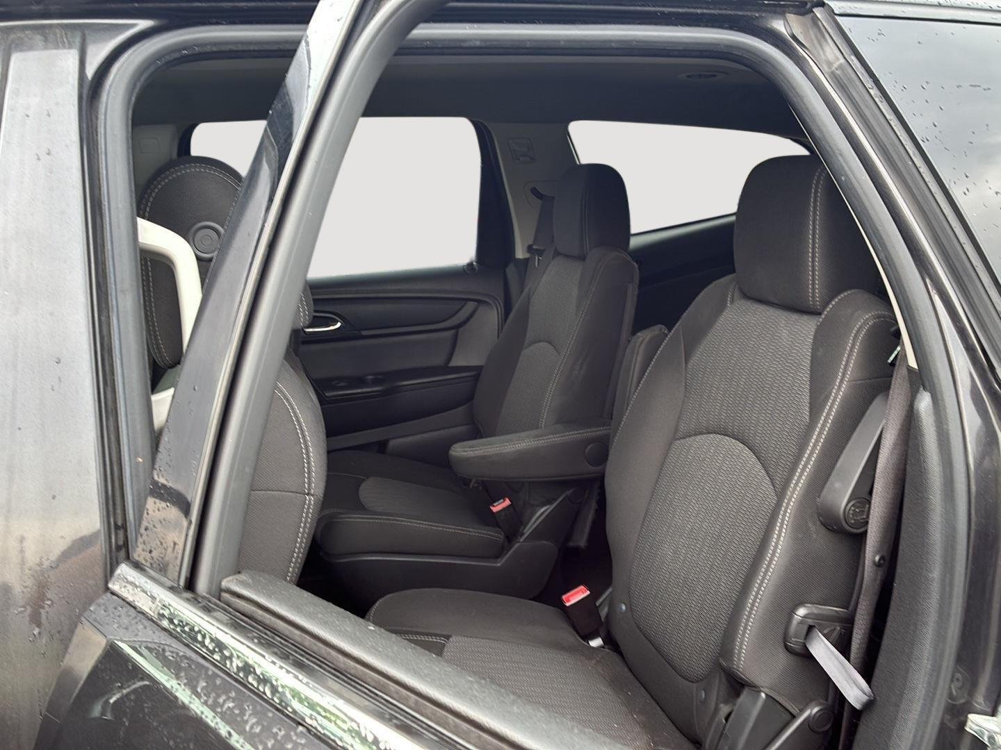 Used 2015 Tungsten Metallic Chevrolet LT image 5