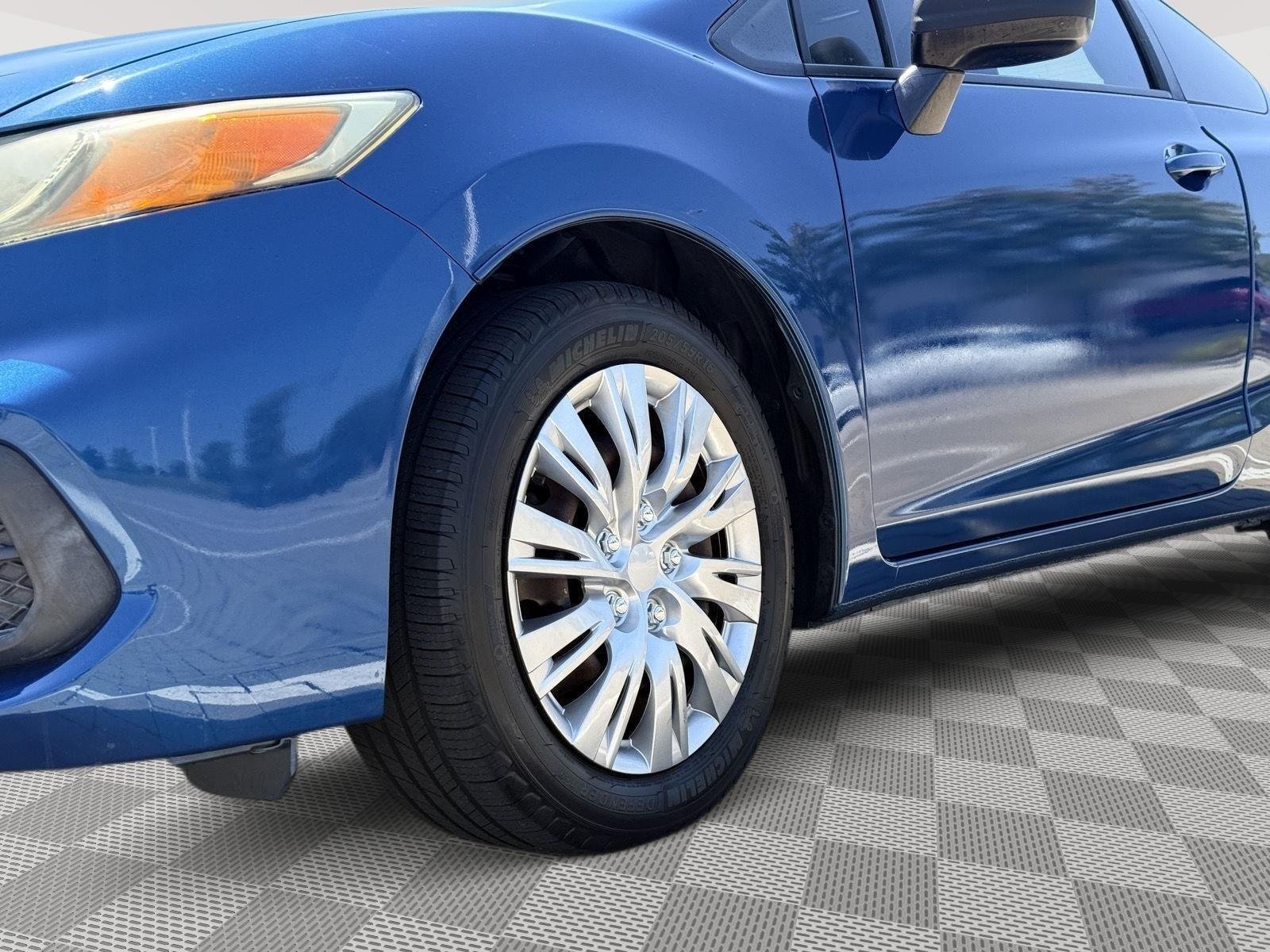 Used 2015 Dyno Blue Pearl Honda LX image 8