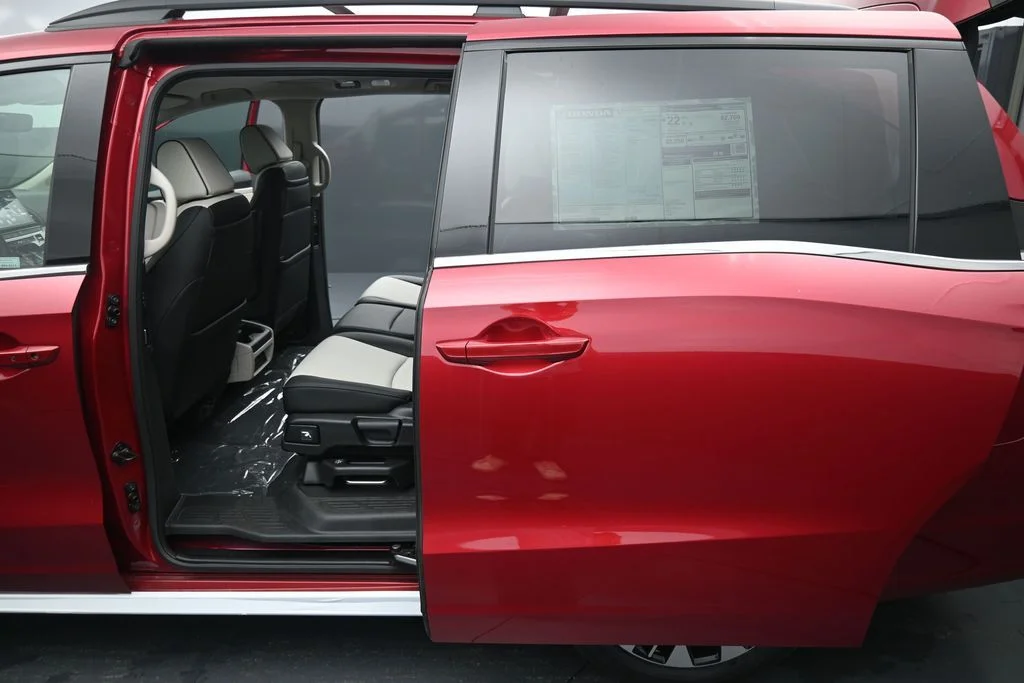 New 2026 Radiant Red Metallic II Honda Elite image 16