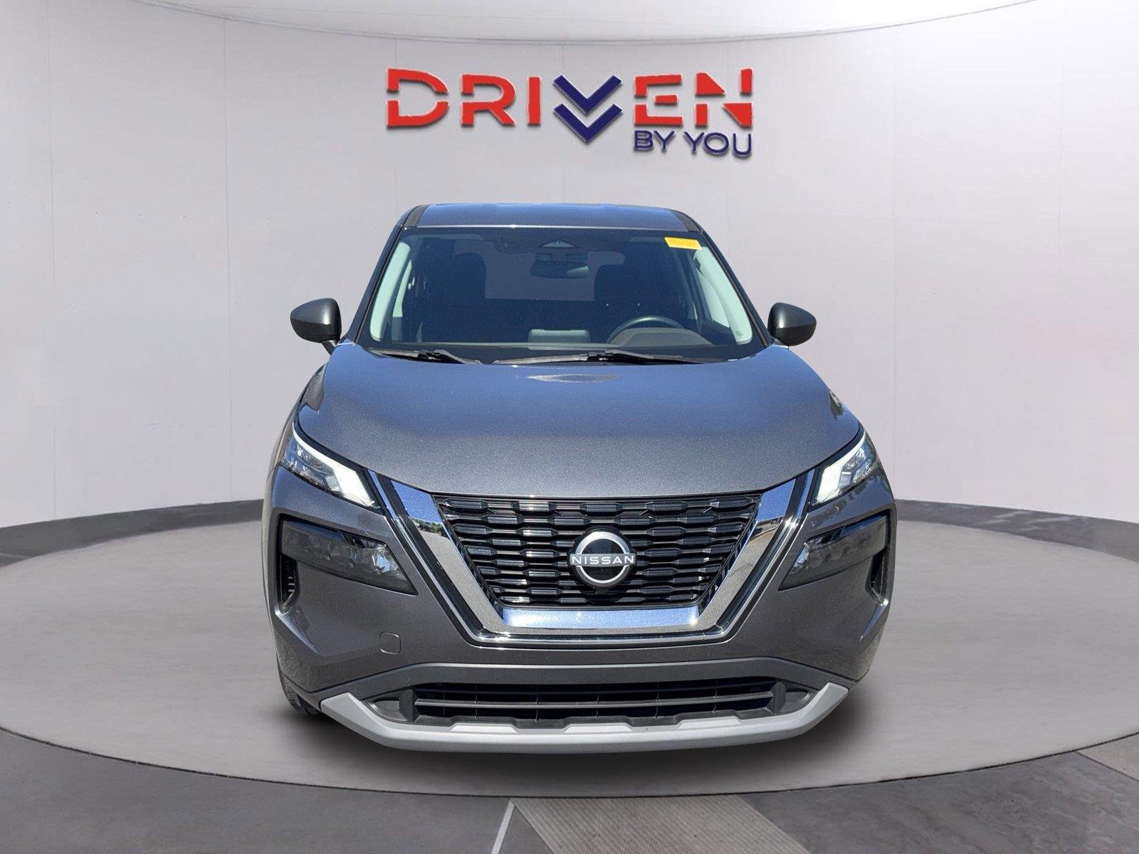 Used 2023 Gun Metallic Nissan S image 9