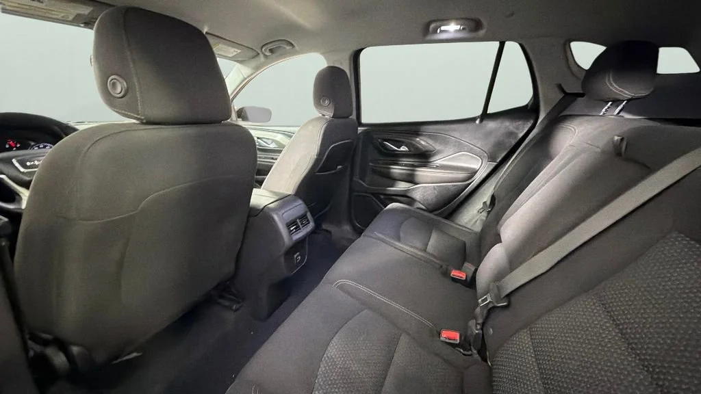 Used 2023 Summit White GMC SLE image 26