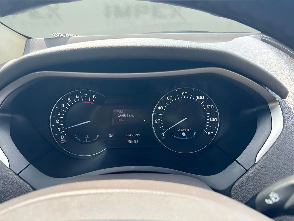 Used 2015  Lincoln Base image 12