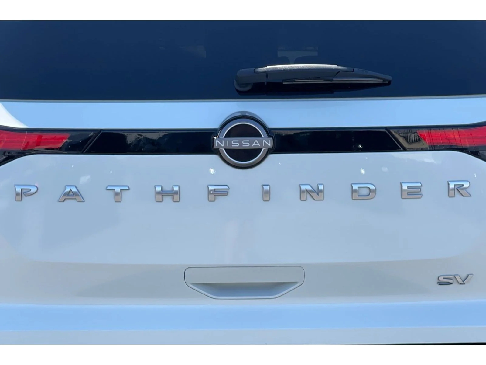 Used 2022 Pearl White Tricoat Nissan SV image 51