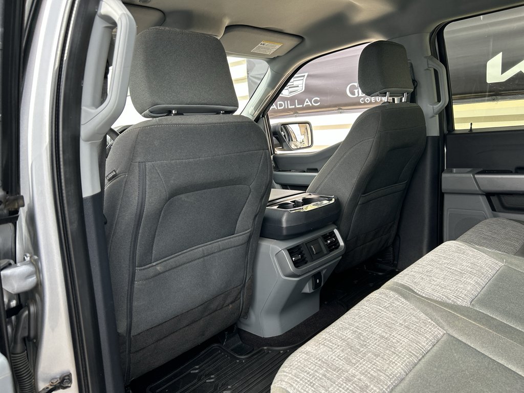 Used 2022 Silver Ford XLT image 13