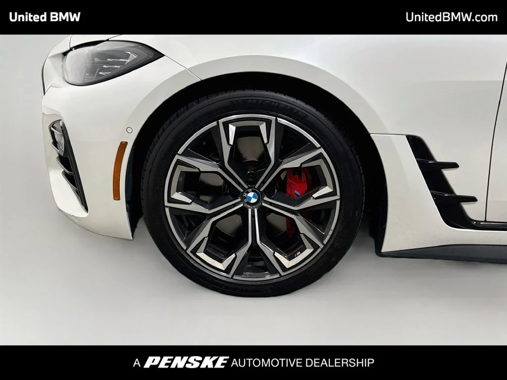 Certified Used 2024 Mineral White Metallic BMW M440i image 9