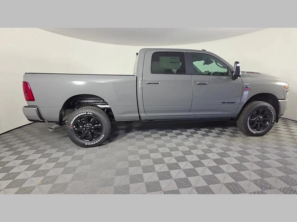 New 2026 Ceramic Gray Clear-Coat Exterior Paint RAM Laramie image 25